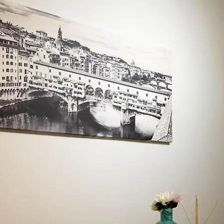 Apartment Modern Two-room Near Station And Airport