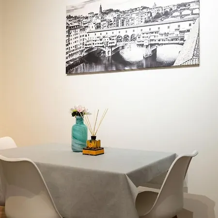 Modern Two-room Near Station And Airport *